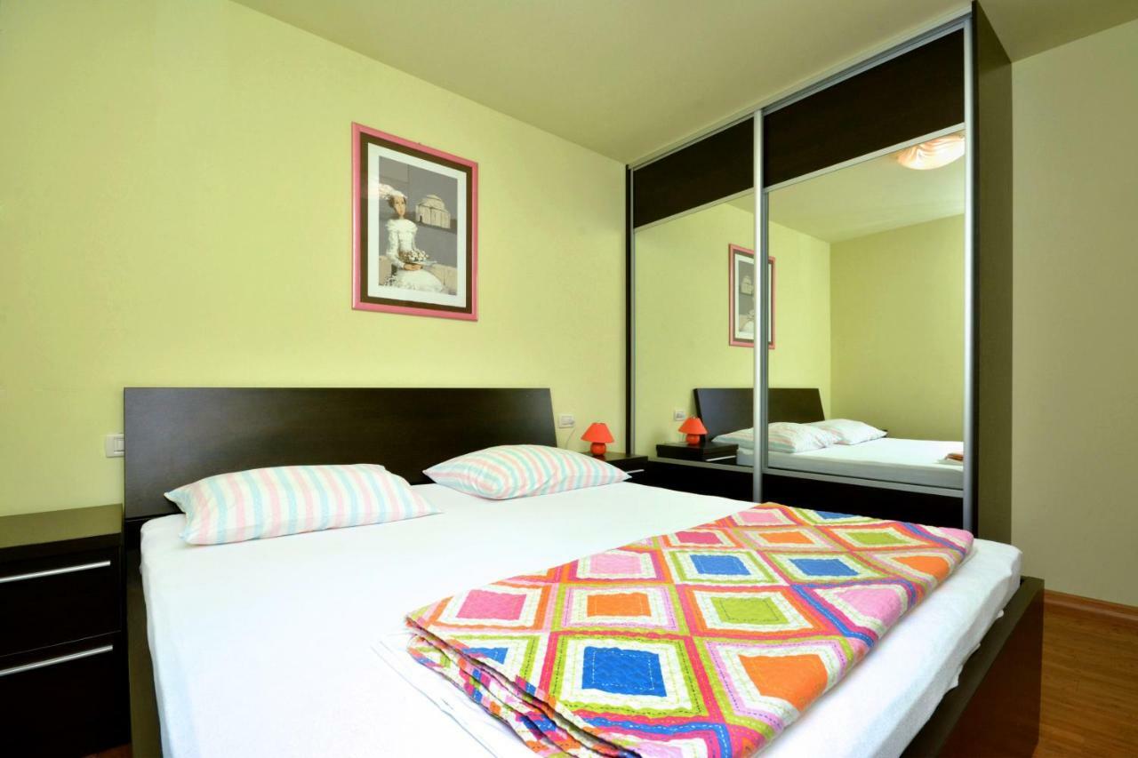 Beach Apartman Petra โปดสตรานา ภายนอก รูปภาพ