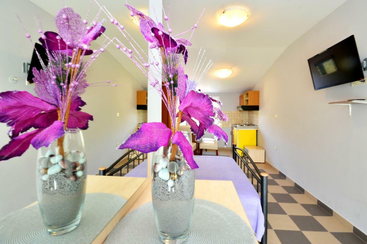 Beach Apartman Petra โปดสตรานา ภายนอก รูปภาพ